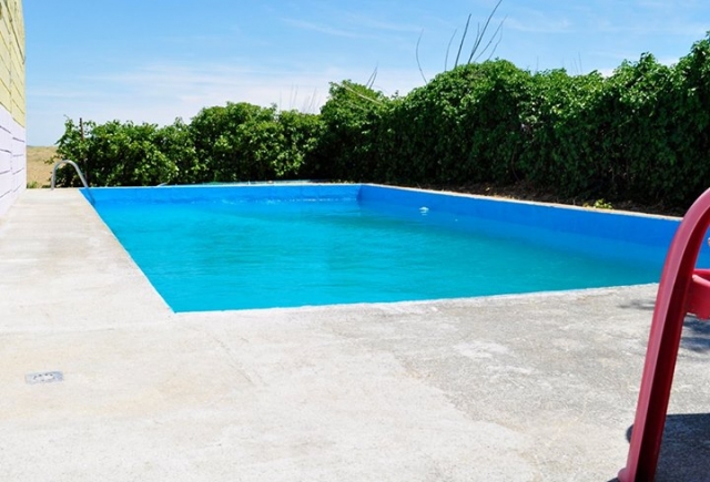  Godetevi la nostra piscina 